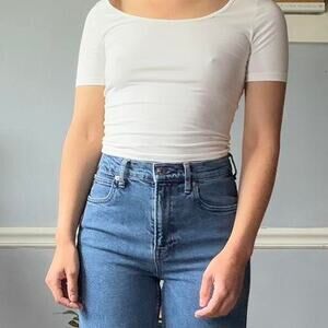 H&M soft white fitted tee (S)
